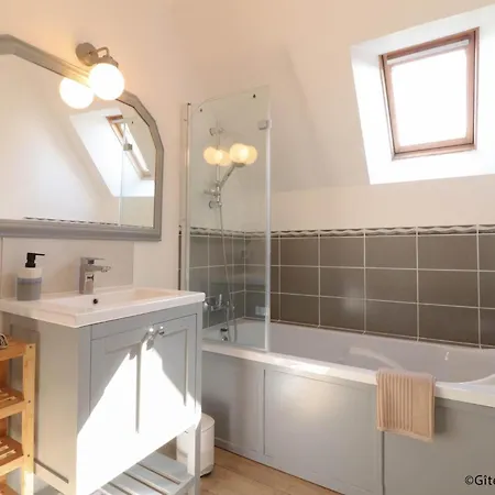 Ferienhaus Charmante Longere Avec Grand Jardin, Proche Saint-fraimbault - Fr-1-497-246